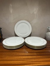 Lot de 9 assiettes –
