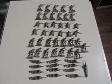 JOUET  - LOT 51 SOLDATS -
