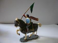 CAVALIER MOYEN AGE 6113   PORTE-ORIFLAMME AVEC CAPE STARLUX