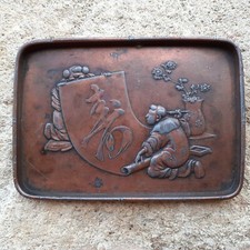 Ancien vide poche plat  japonais métal décor sur les deux faces insecte XIXeme 