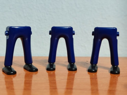 Playmobil jambes bleues - x3,