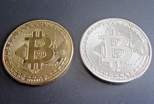 LOT 2 MEDAILLES BITCOIN Crypto pour pièces de collection