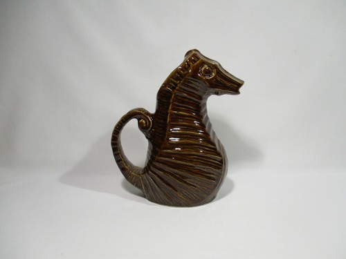 Pichet pot eau broc - pot,