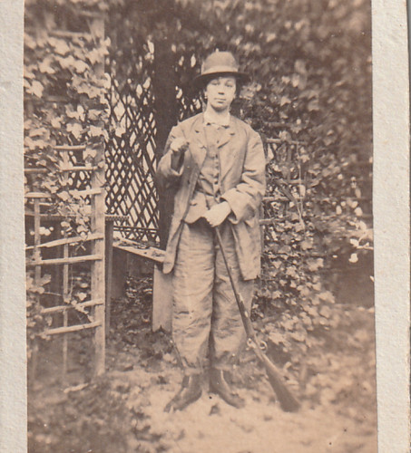 Rare chasseuse femme - femme, chasseur