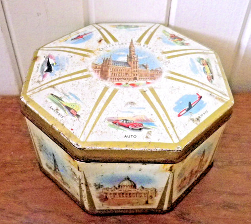 Ancienne boite hexagonale - , en