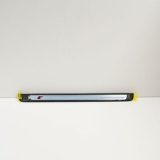 Seuil de porte avant droit