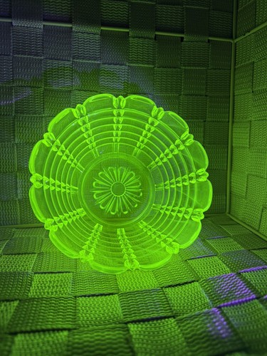 Uranium glass bowl - glass,