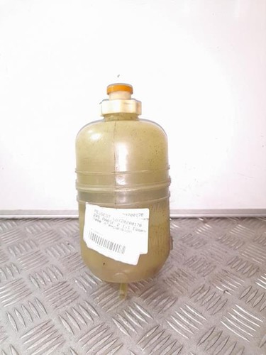 Vase expansion peugeot 205 - peugeot,
