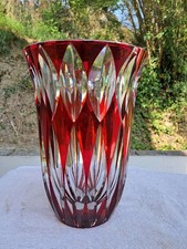 SUPERBE VASE EN CRISTAL SAINT LOUIS ROUGE TRES BON ETAT HAUTEUR 27,5CM; 5,5 KILO
