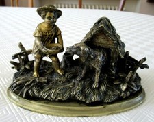 sculpture-encrier en bronze XIX° : enfant et son chien à la niche
