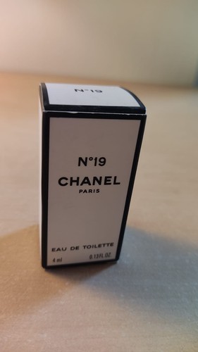 Chanel miniature eau - n°19,