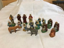 VEND SANTONS DE CRECHE