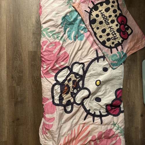 Rare hello kitty comforter - rare,