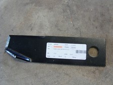 lame debroussailleuse pubert