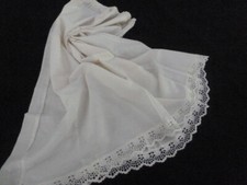 joli jupon  vintage  jolie dentelle  taille 42/44  taille élastique ref 0930