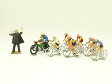 Tour de France Plastique Cofalu 1/32 - Cyclistes : Lot de 6 + Moto + Gendarme