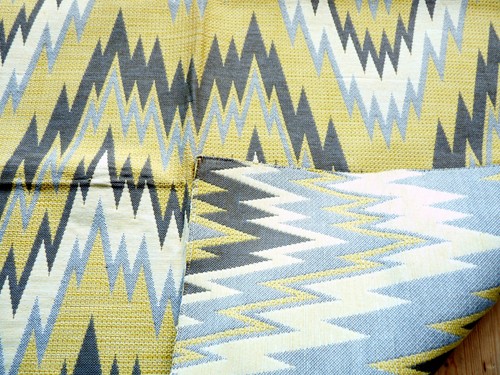 Tissu genre point hongrie - de,