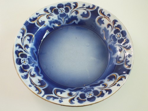 Superbe plat rond creux bleu - superbe,