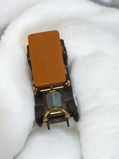 Voiture miniature ancienne