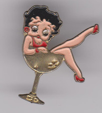 Pin's Betty Boop - Pin up dans un verre