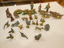 Lot de figurines personnages