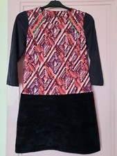 Robe courte manche 3/4 noir motif coloré velours fourrure CUSTO BARCELONA T1 TBE