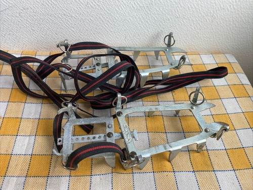 Ancienne paire crampons - ancienne,