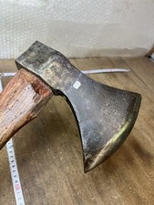 hache outil ancien Charpentier