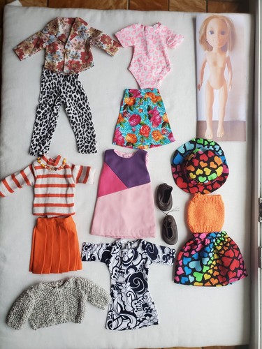 Lot vêtements pour poupée - pour,