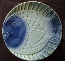 6 assiettes barbotine Sèvres 25 cm Ø décor poisson camaieu de bleu parfait état