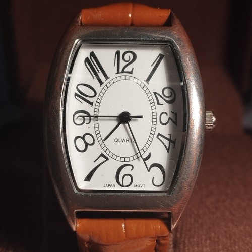 Montre quartz forme tank - ,