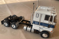 FORD 9000 camion américain IXO 1/43e