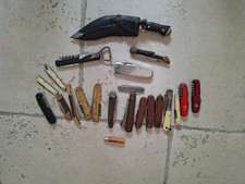 beau lot de 22 couteaux de