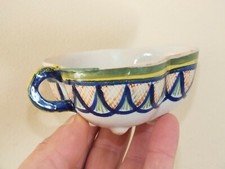 Ancienne tasse trilobée en