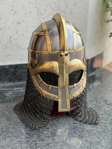Casque médiéval vendel