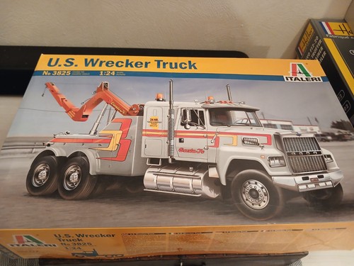 Maquette camion wrecker - maquette, us