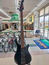 Guitare basse électrique