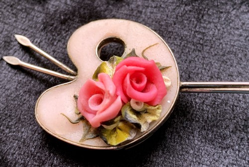 Broche forme de - en,