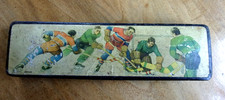 Ancien plumier carton maché - hockey sur glace