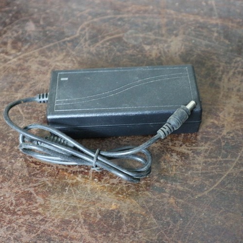 Adaptateur alimentation 220v - alimentation,