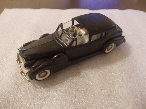 Cadillac v16 1938 pape - v16,