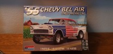 voiture maquette   1/24  REVELL : '55 CHEVY BEL AIR STREET MACHINE 2'N1  ( W3 )