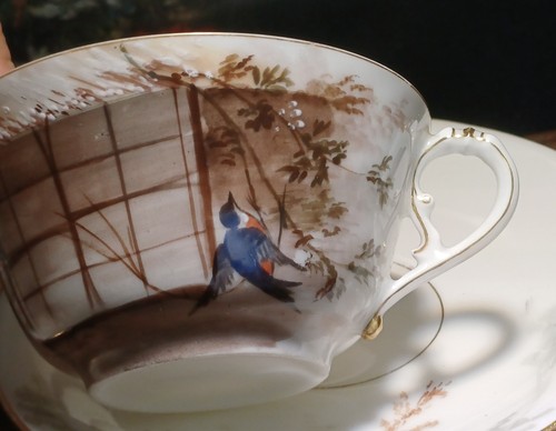 Tasses soucoupes - 2, et