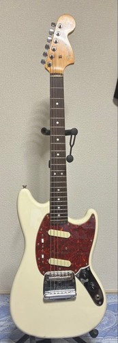 Fender made japan mustang - in,