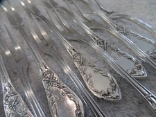 12 fourchettes à escargot