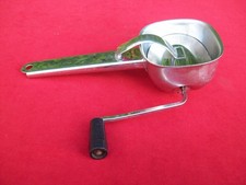 ANCIEN USTENSILE DE CUISINE HACHOIR A PERSIL FINES HERBES DE MARQUE TRISS EN INO