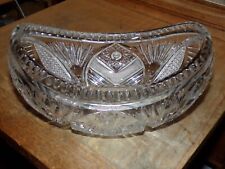 Bol en forme de bateau en cristal au plomb taillé à la main de Toscane