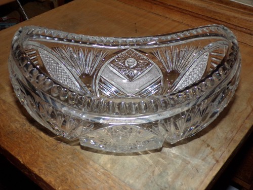 Bol forme bateau - de, en