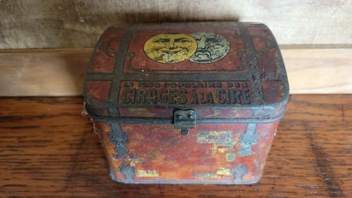 Boite publicitaire ancienne - , en