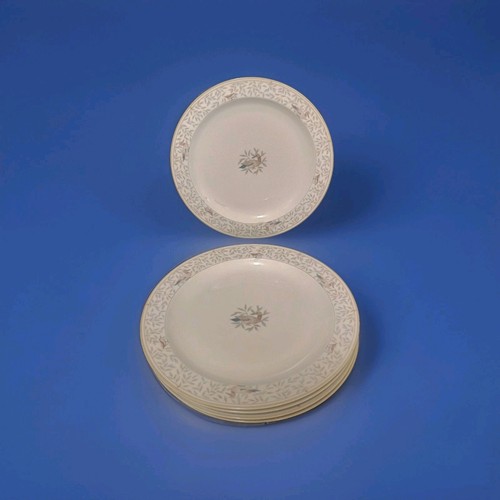 Assiettes porcelaine anc - 5,